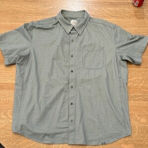 Ascend Men's Green Short Sleeve Button Down Shirt